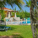 Apartmán Dukes Poolside Parálion Ástros