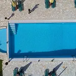 Dukes Poolside * Parálion Ástros