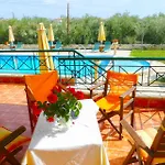 Dukes Poolside Apartman Parálion Ástros