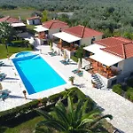 Apartman Dukes Poolside Parálion Ástros