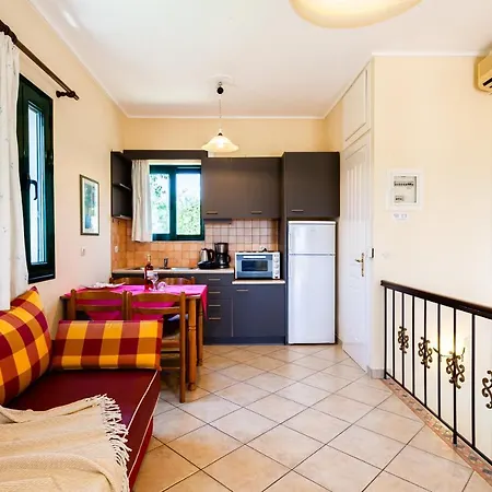 Dukes Poolside Apartman