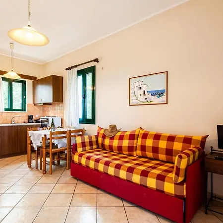 Dukes Poolside Apartman Parálion Ástros
