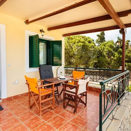 Apartman Dukes Poolside