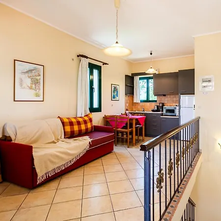 Apartman Dukes Poolside Parálion Ástros