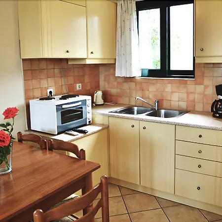 Dukes Poolside Lejlighed *