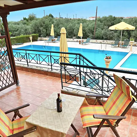 Апартаменты Dukes Poolside Паралион-Астрос