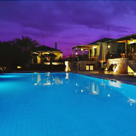 Dukes Poolside *