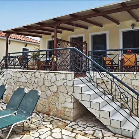 Dukes Poolside Апартаменты Паралион-Астрос