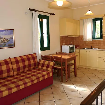 Dukes Poolside Lägenhet