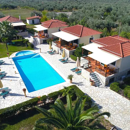 Апартаменты Dukes Poolside Паралион-Астрос