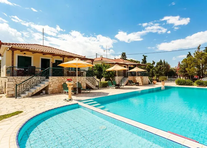 Dukes Poolside 아파트 Parálion Ástros